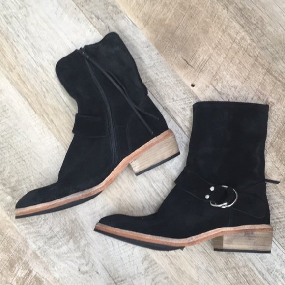 Free People Shoes - Free People Venna Booties Black Suede New Size 6